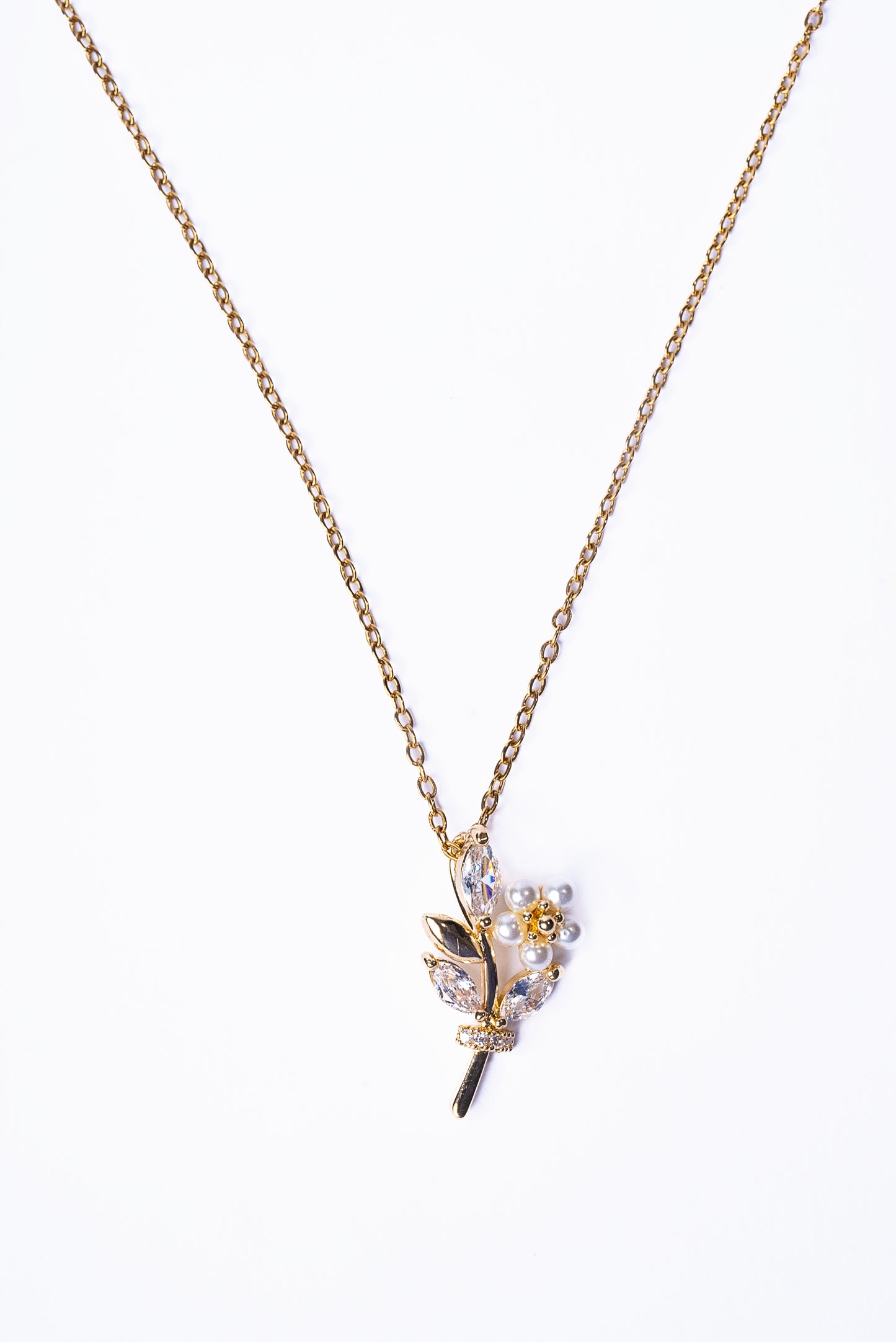 Pearl Petals Pendant Necklace