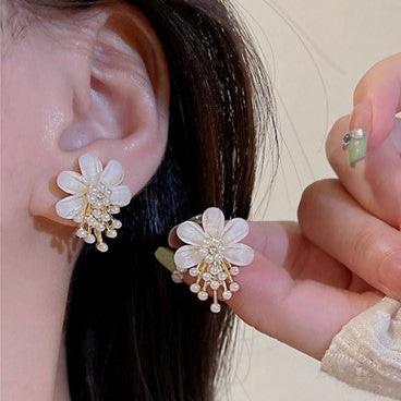 Pearl Flower Stud Earring