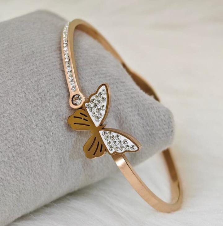 Stylish Butterfly Bracelet-18k Gold Plated