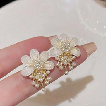 Pearl Flower Stud Earring