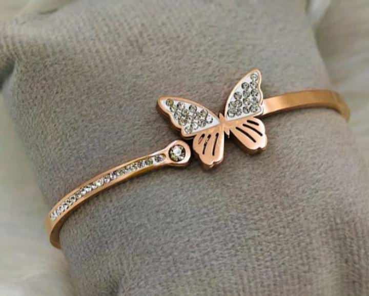 Stylish Butterfly Bracelet-18k Gold Plated