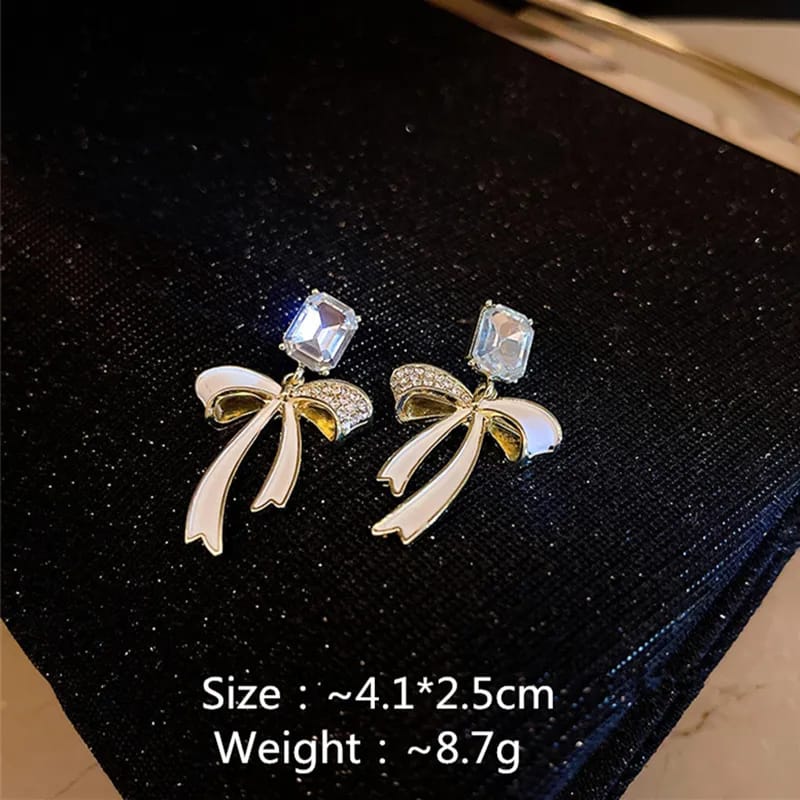 Zerconia Bow Crystal Earrings